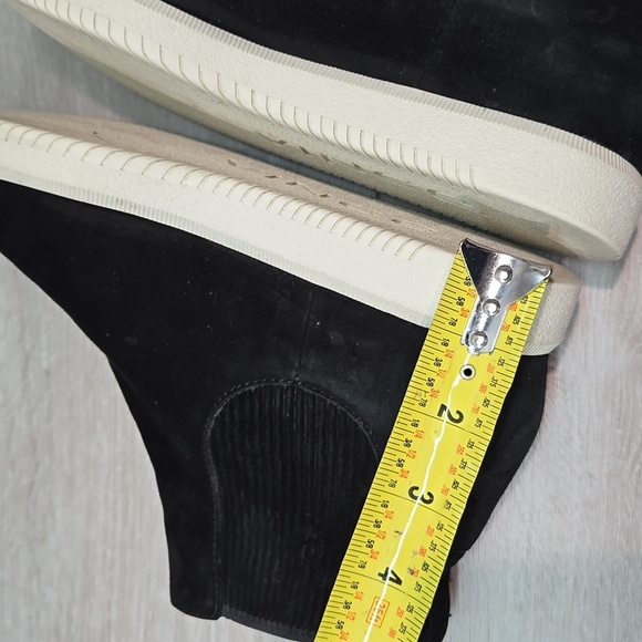 Vince Women Black Suede Ankle Boots Platform Sz 7.5 - Picture 9 of 12